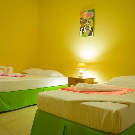 Hostal Fachente Leon Exterior photo