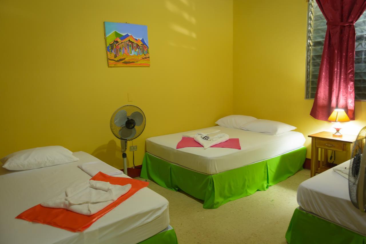 Hostal Fachente Leon Exterior photo