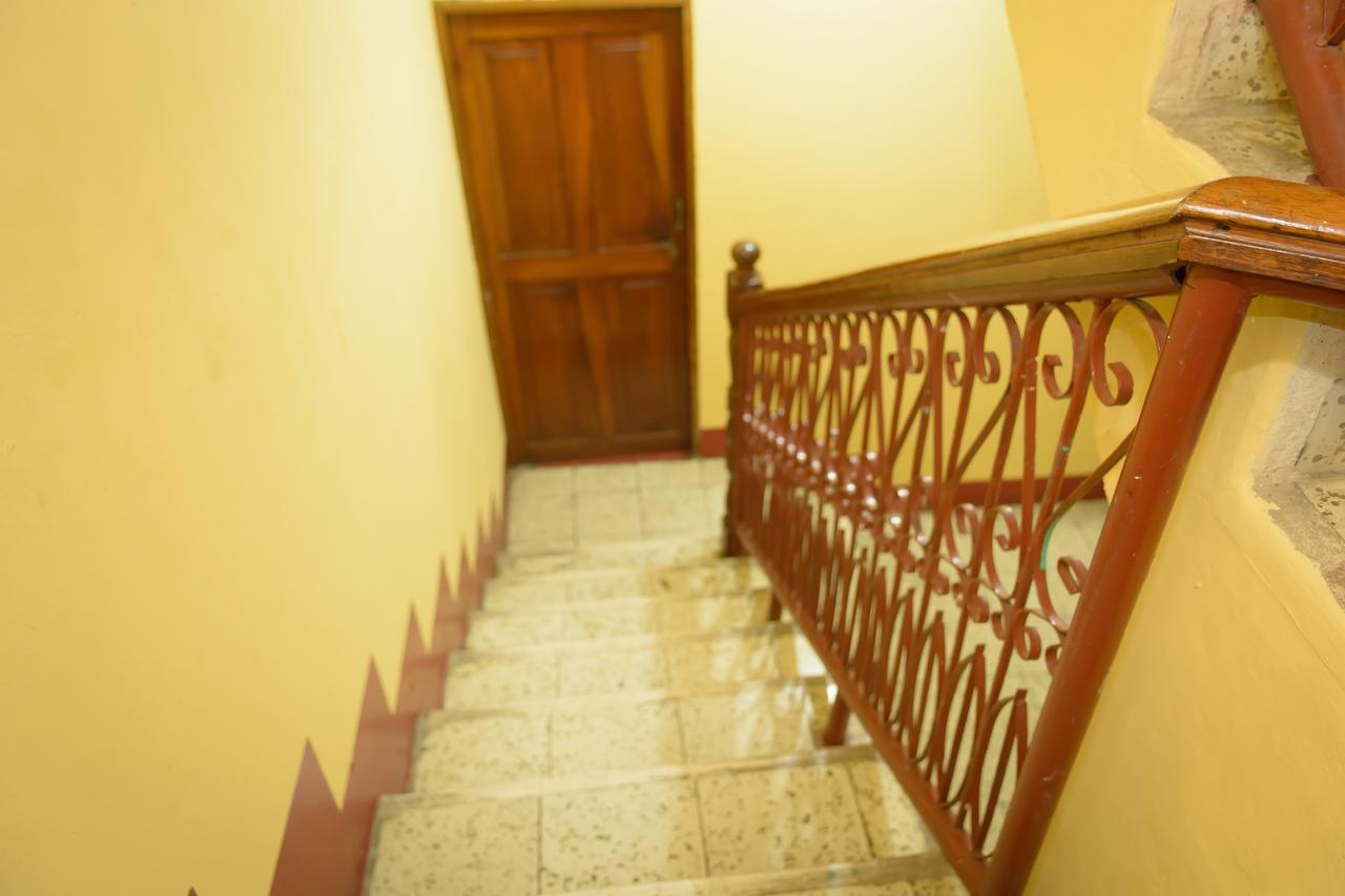 Hostal Fachente Leon Exterior photo