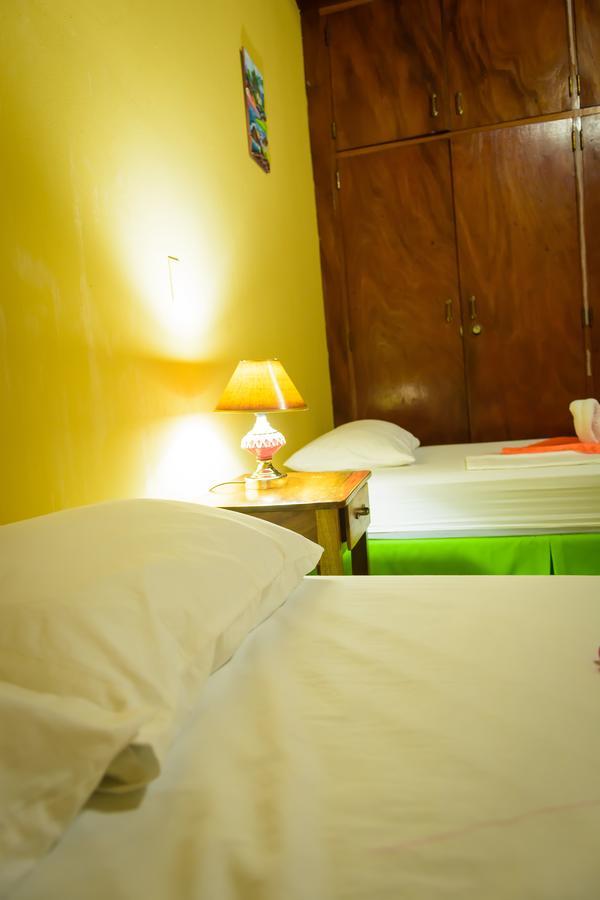 Hostal Fachente Leon Exterior photo