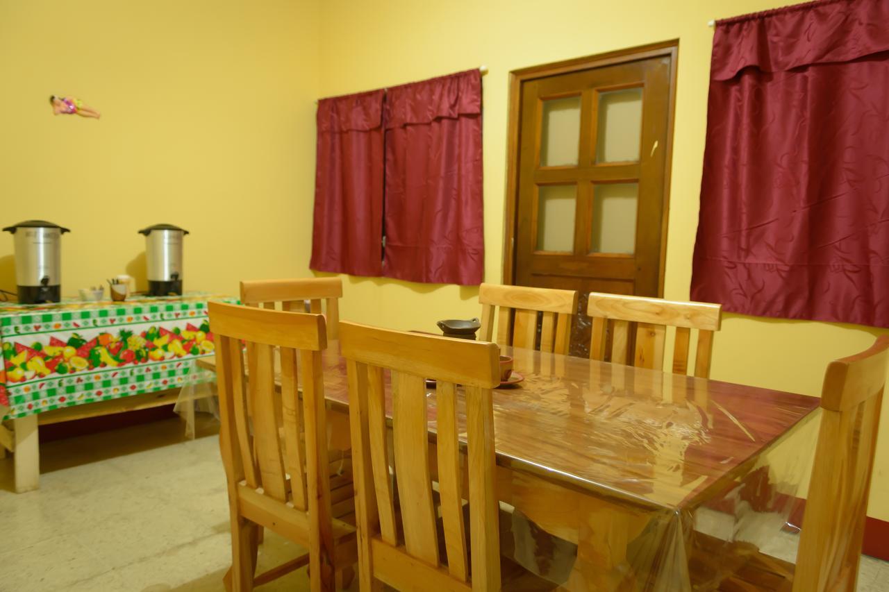 Hostal Fachente Leon Exterior photo