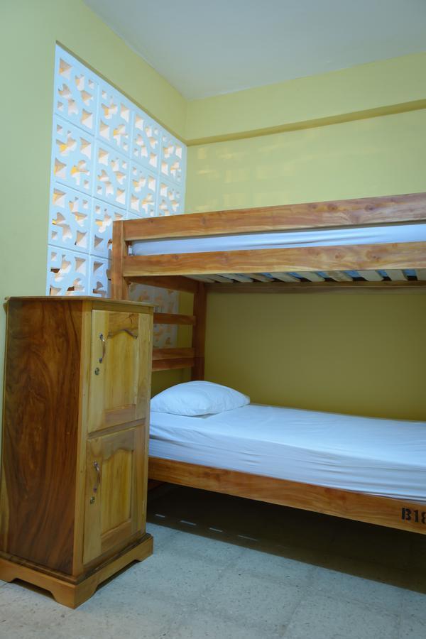 Hostal Fachente Leon Exterior photo